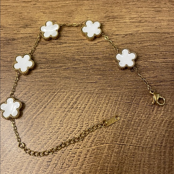 Jewelry bundle - Picture 3 of 8